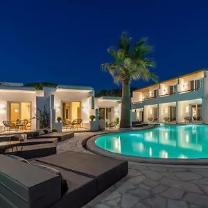Omnia Mykonos Boutique & מלון